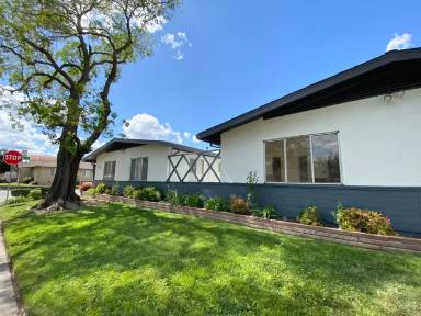 Main picture of 1005 Lochbrae Rd