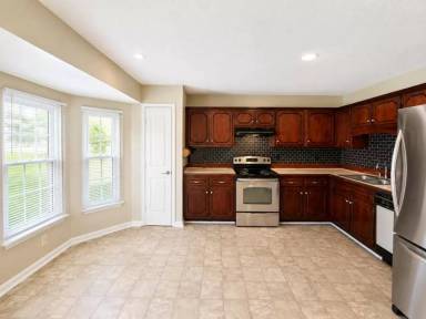 Main picture of 2000 Tynewood Dr