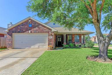 Main picture of 3207 Wildcandle Dr