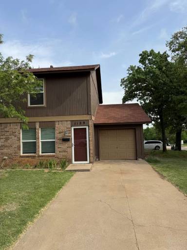 Main picture of 1127 E Campbell St