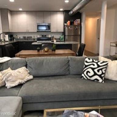 Main picture of 2450 N Orchard St