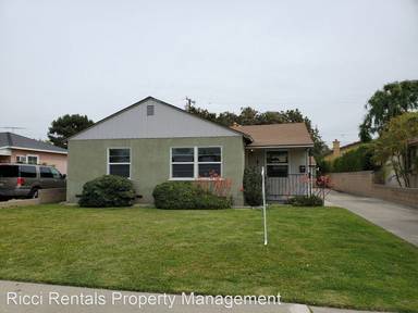 Main picture of 155 N Bitterbush St