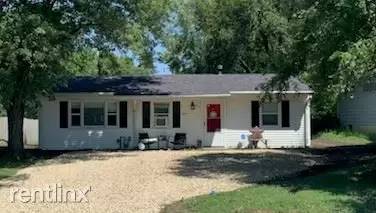 Main picture of 302 E Main St