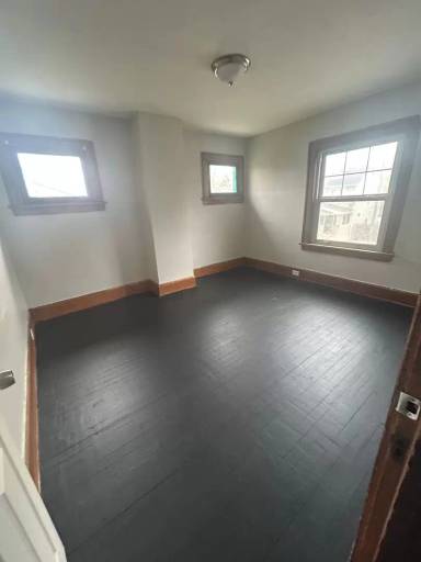 Main picture of 9520 Marah Ave