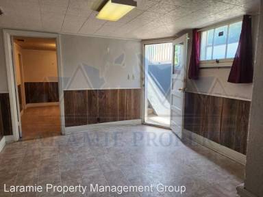 Main picture of 358 N 5th St