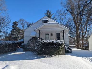 Main picture of 987 Hammond Ave