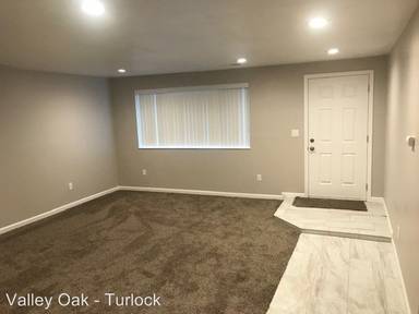 Main picture of 560 Angelus St