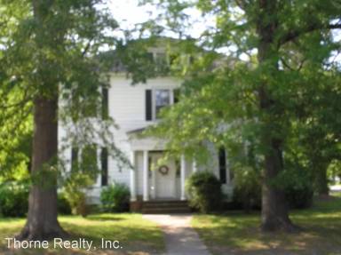 Main picture of 310 E Granville 01 02 2003 St