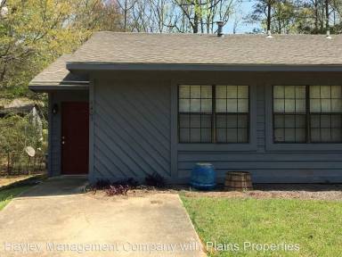 Main picture of 1402 Hampton Dr
