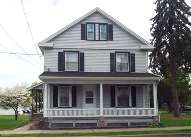 Main picture of 131 Columbia Ave