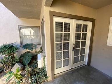 Main picture of 331 E Live Oak St