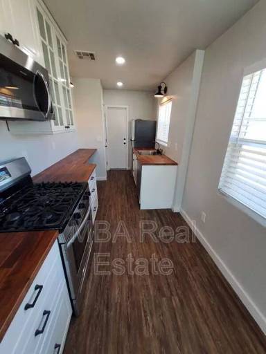 Main picture of 4248 N 12th Street Apartments