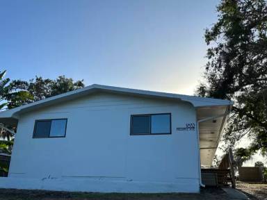 Main picture of 1836 Pineapple Ave