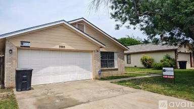 Main picture of 3905 Pickwick Ln