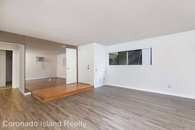 Main picture of 7942 Mission Center Ct