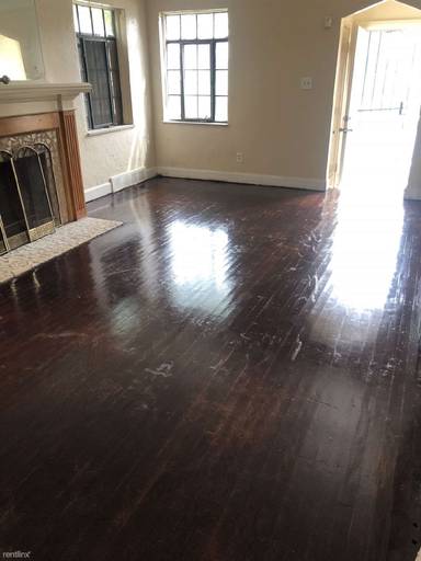 Main picture of 10335 Roxbury St
