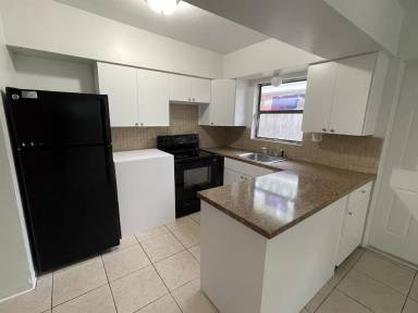 Main picture of 628 15th Ave S