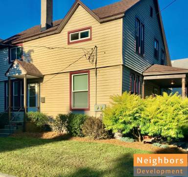 Main picture of 103 Packard Ave SE