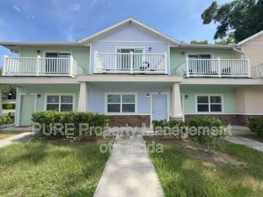 Main picture of 318 NE 7th Ter