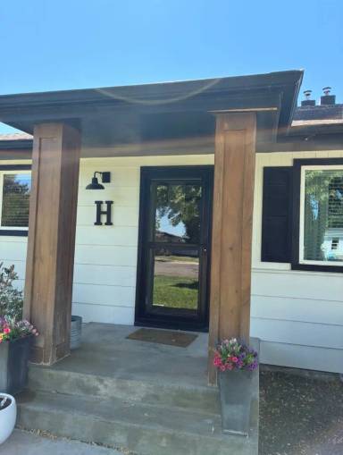 Main picture of 3060 Vickie Ln