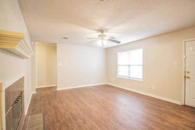 Main picture of 1815 79th St