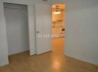 Main picture of 3720 Royal Crest St