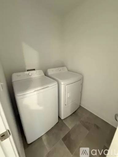 Main picture of 15138 Farrington Way