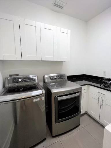 Main picture of 6921 Interbay Blvd