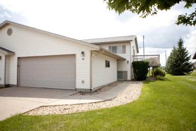Main picture of 104 Jennifer Ln