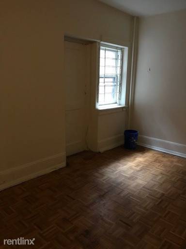 Main picture of 2046 Locust St