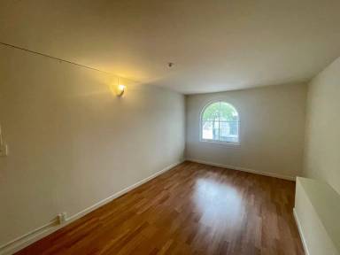 Main picture of 1357 Clay St