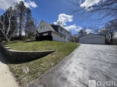 Main picture of 221 W Sunset Dr