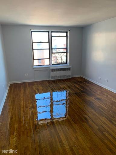 Main picture of 950 Rutland Road
