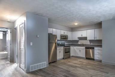 Main picture of 709 S 35th St