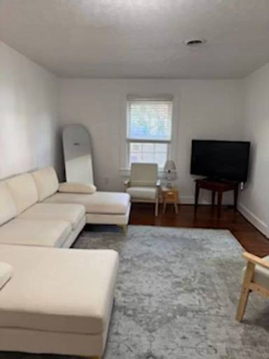 Main picture of 510 1/2 S Main St