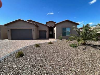 Main picture of 26424 S Lakewood Dr