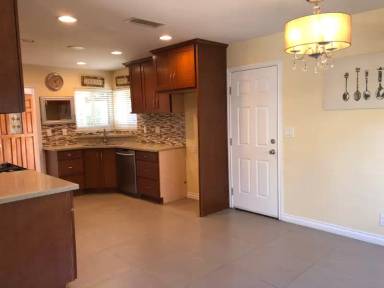 Main picture of 1344 Larmor Ave