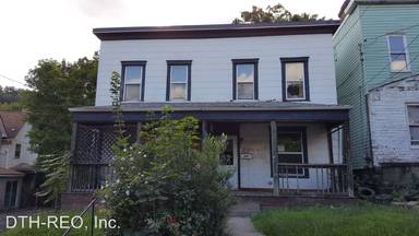 Main picture of 307 Highland Ave