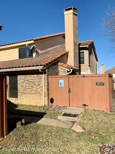 Main picture of 4242 Madera Rd