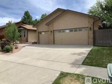 Main picture of 3620 Applewood St