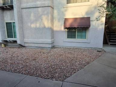 Main picture of 1077 W 1st St