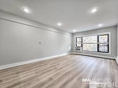 Main picture of 555 W Stratford Pl