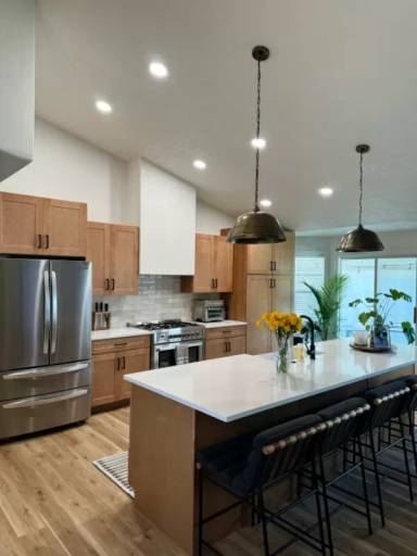 Main picture of 2109 S Rushmore Way