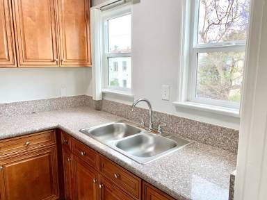 Main picture of 201 S Kenmore Ave