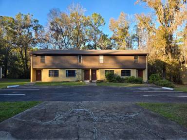 Main picture of 6738 SW 42nd Pl