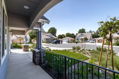 Main picture of 5231 Peony Ct