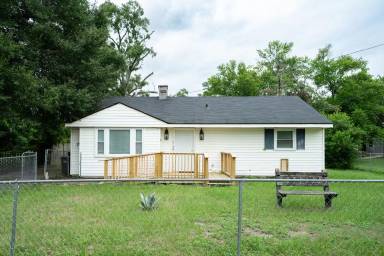 Main picture of 3220 Alpine Rd