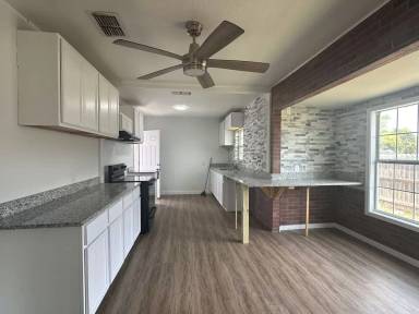 Main picture of 2901 David St