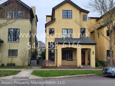 Main picture of 2795 Lord Byron Pl