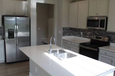 Main picture of 1324 Eton Way